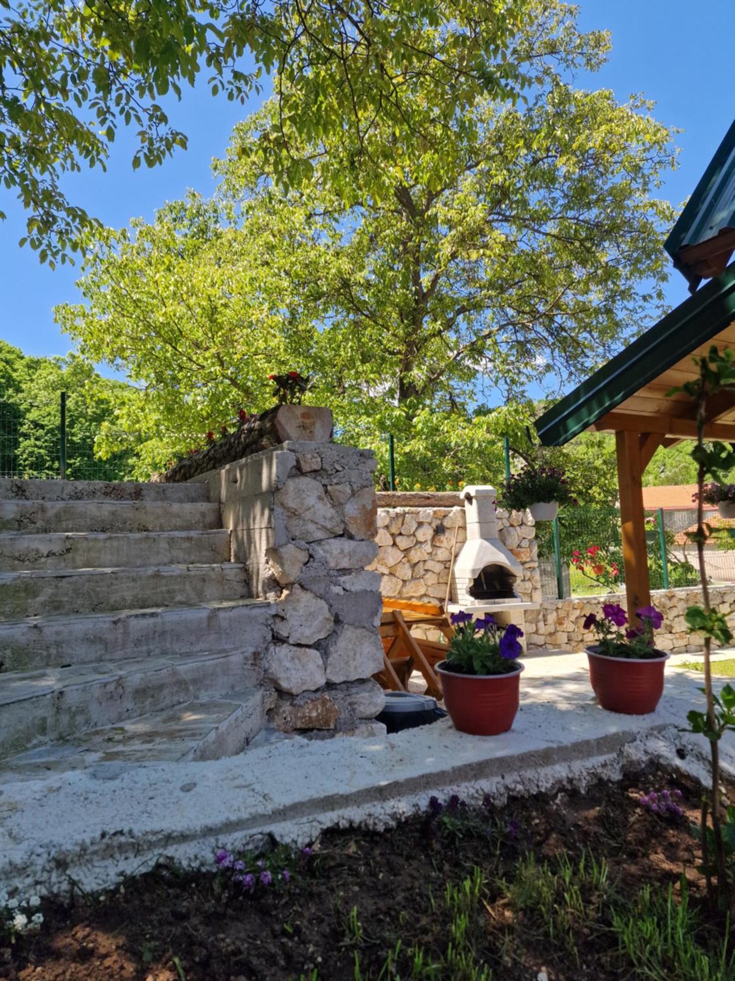 Brvnara Ricki Villa Cetinje Buitenkant foto